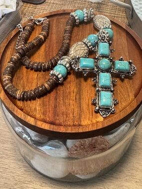 New Southwestern Faux Turquoise And Metal Cross Necklace with Wood Accents